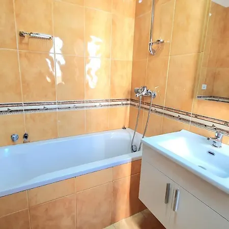 Star Apartment