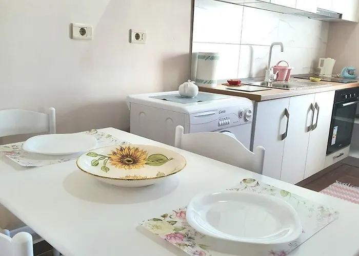 Star Lejlighed Tirana